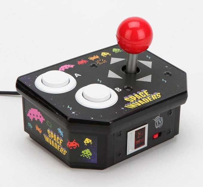 Plug ’n’ Play Space Invaders